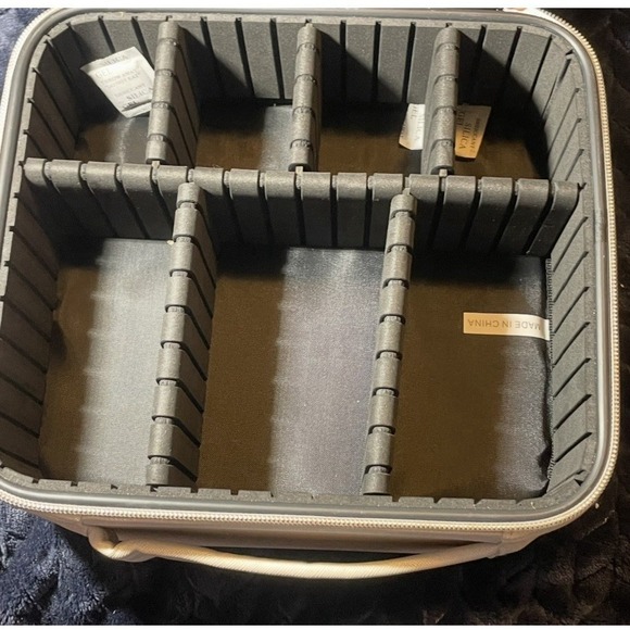 Monat Glow On The Go Travel Case Toiletry Make Up Case Mirror Zip Compartment - Picture 2 of 10